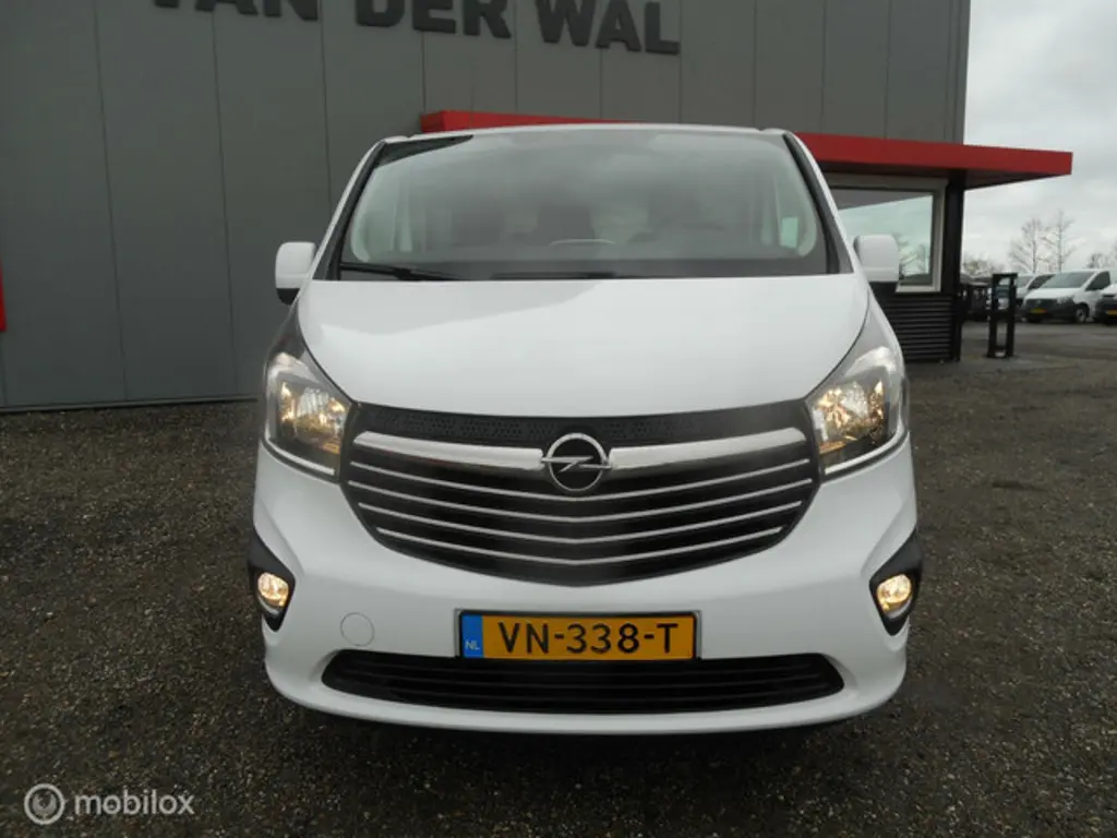 Opel Vivaro 2