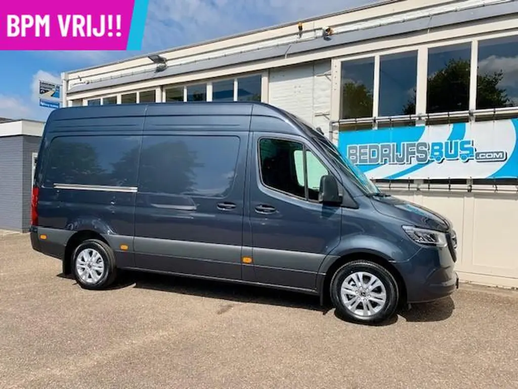 Mercedes-Benz Sprinter 2
