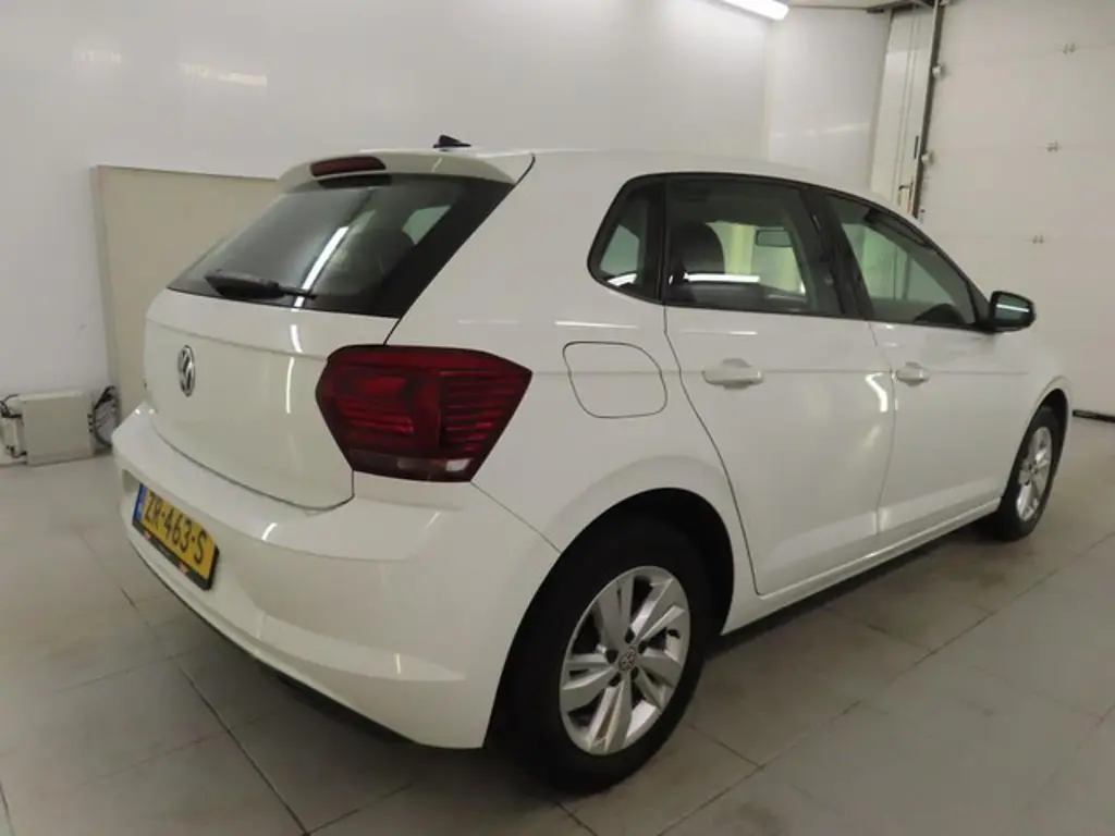 Volkswagen Polo 2