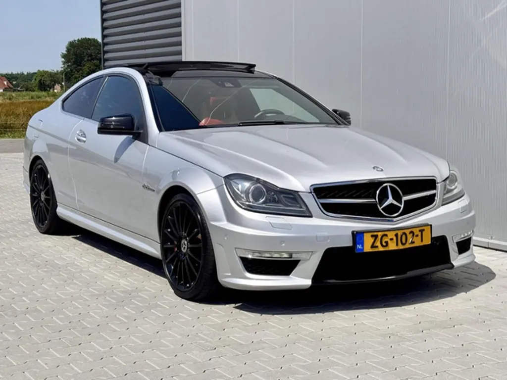 Mercedes-Benz C-Klasse 3