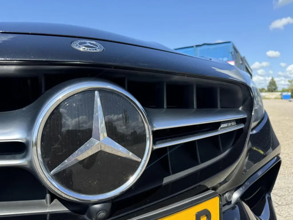 Mercedes-Benz E-Klasse 2