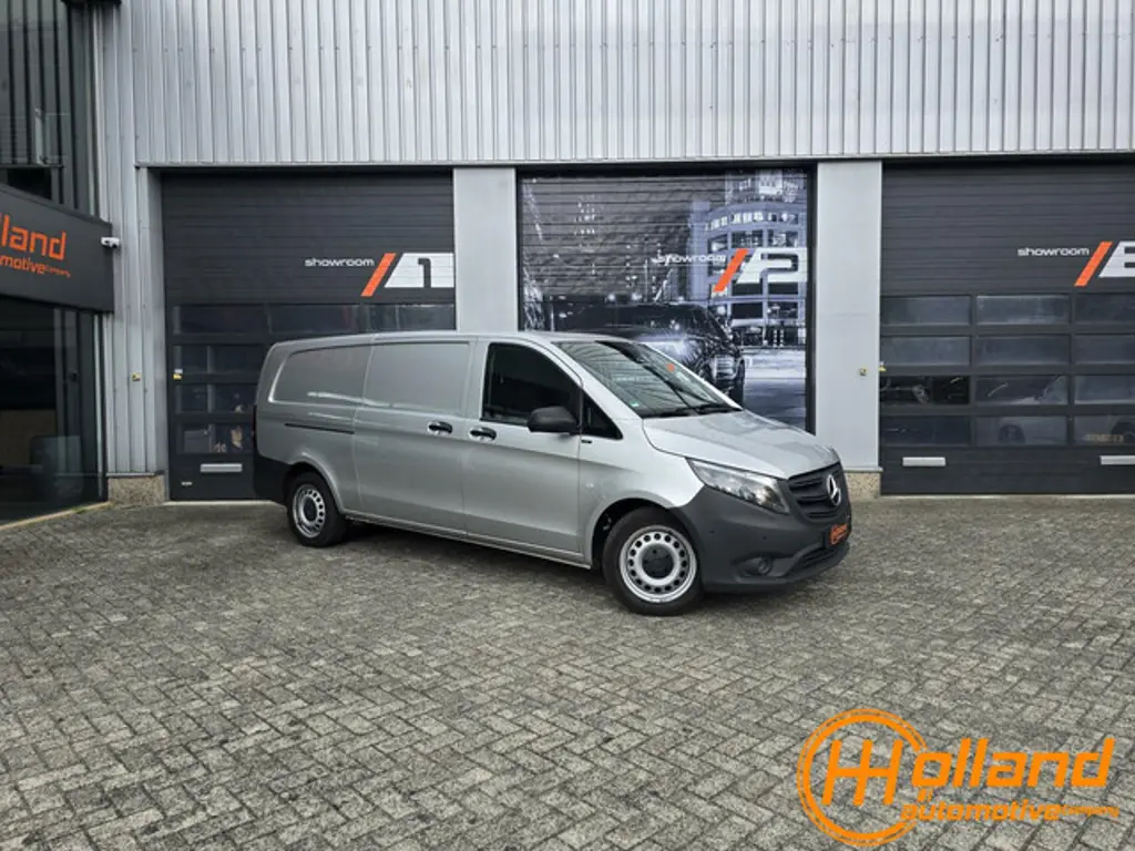 Mercedes-Benz Vito 2