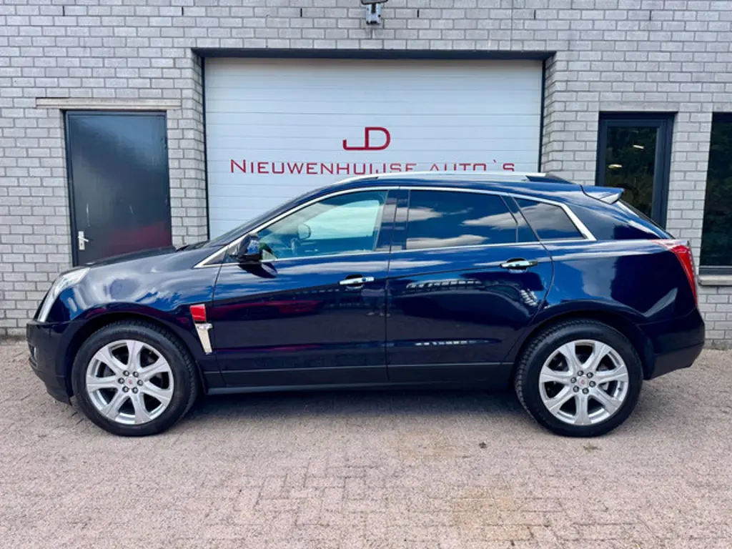 Cadillac SRX 2