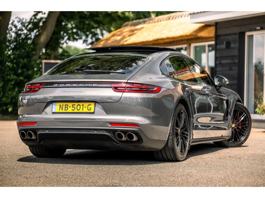 Porsche Panamera 3