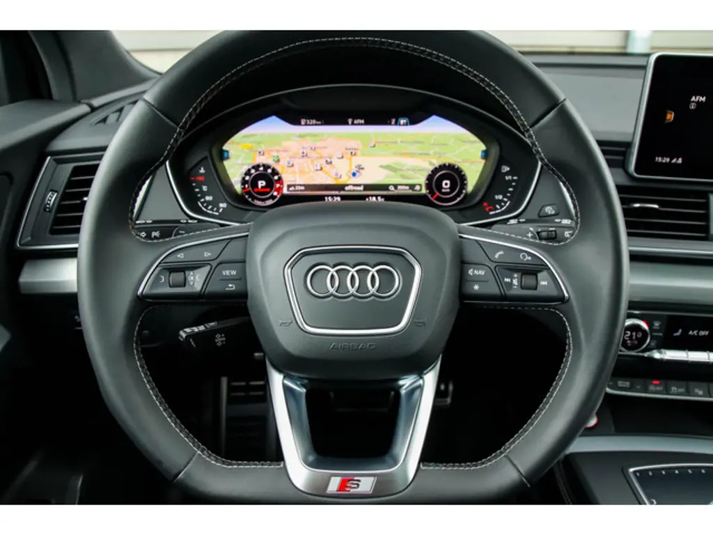 Audi SQ5 3