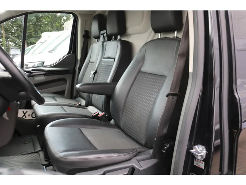 Ford Transit Custom 2