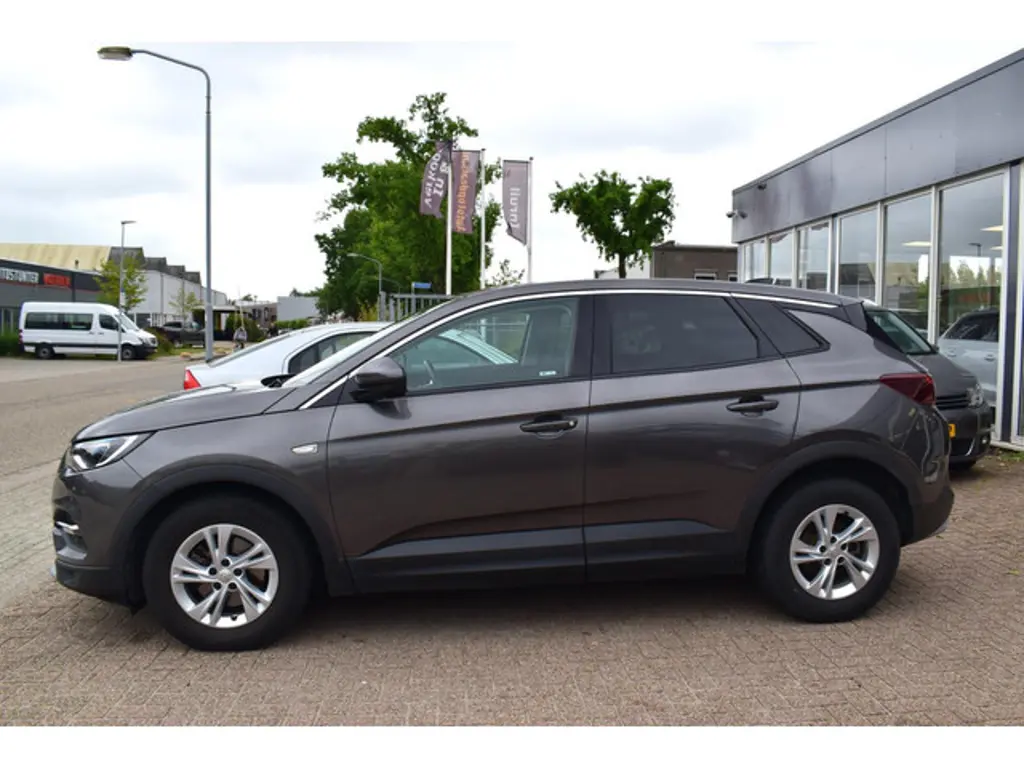 Opel Grandland X 2