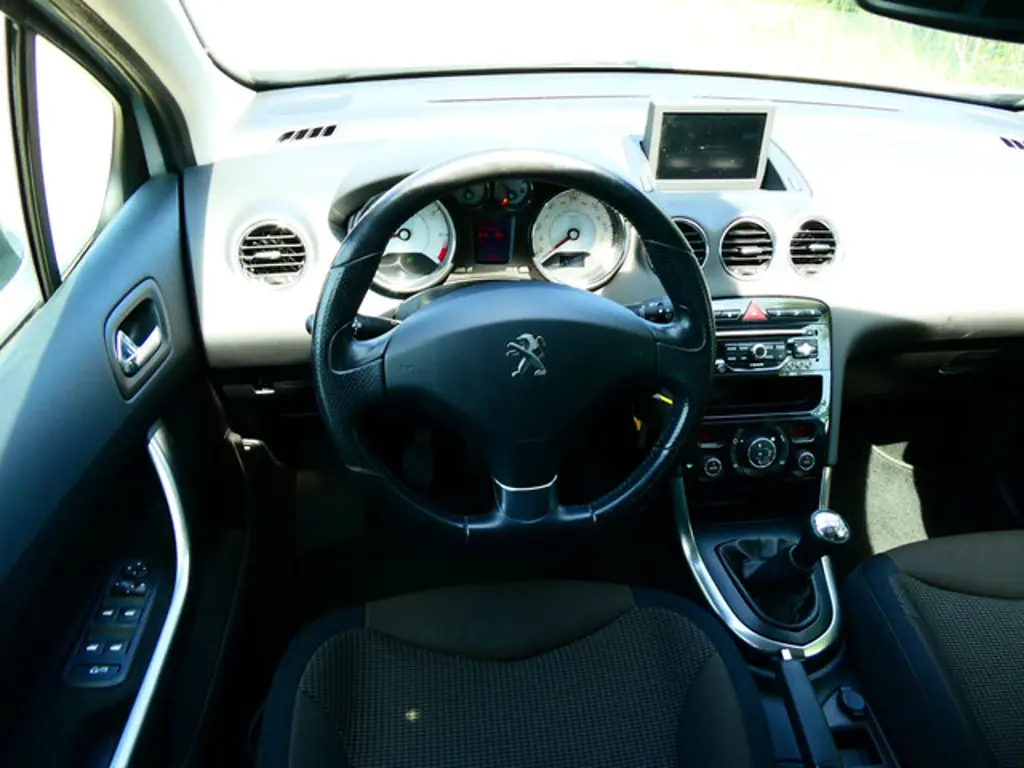 Peugeot 308 2