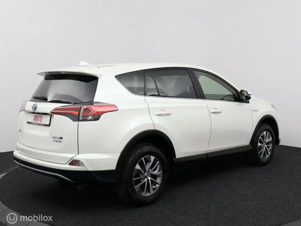 Toyota RAV4 2