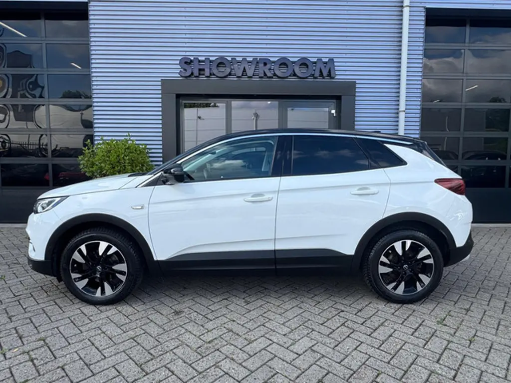 Opel Grandland X 2