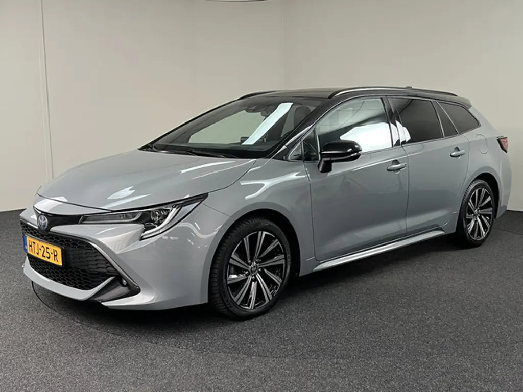Toyota Corolla Touring Sports 3
