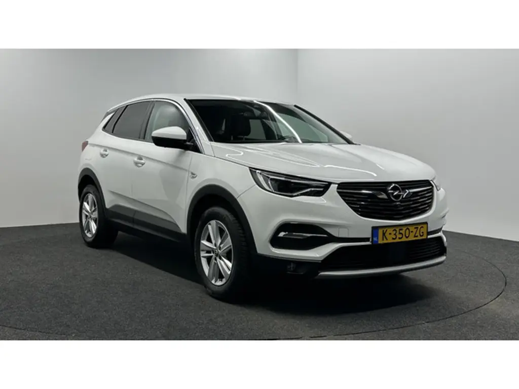 Opel Grandland X 3