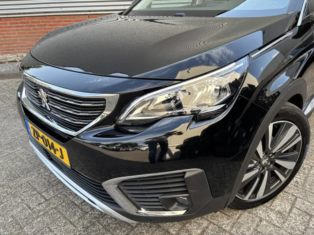Peugeot 5008 2