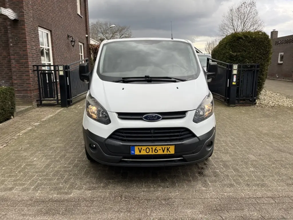 Ford Transit Custom 2