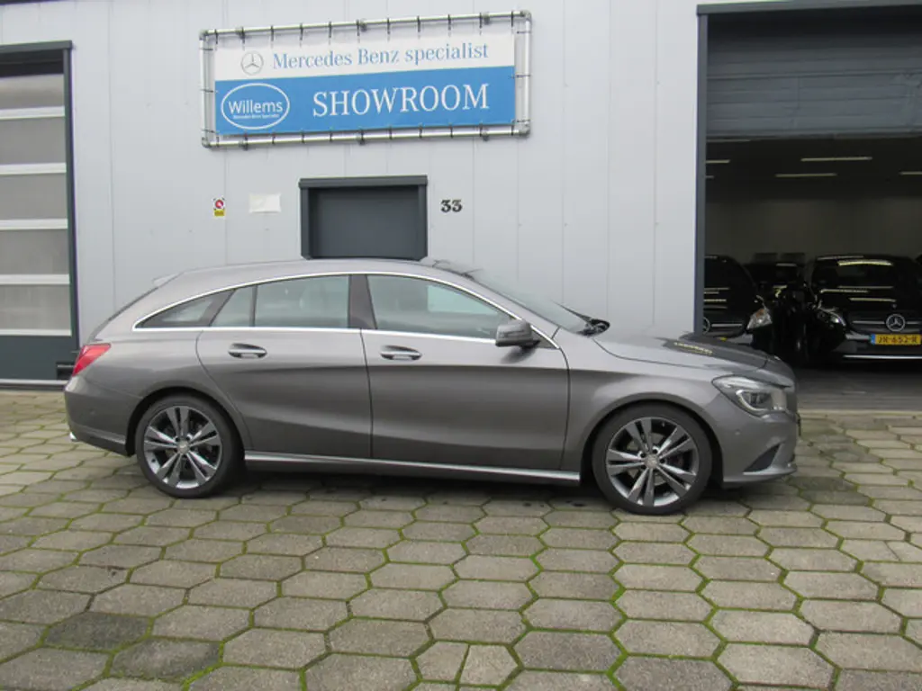 Mercedes-Benz CLA 3