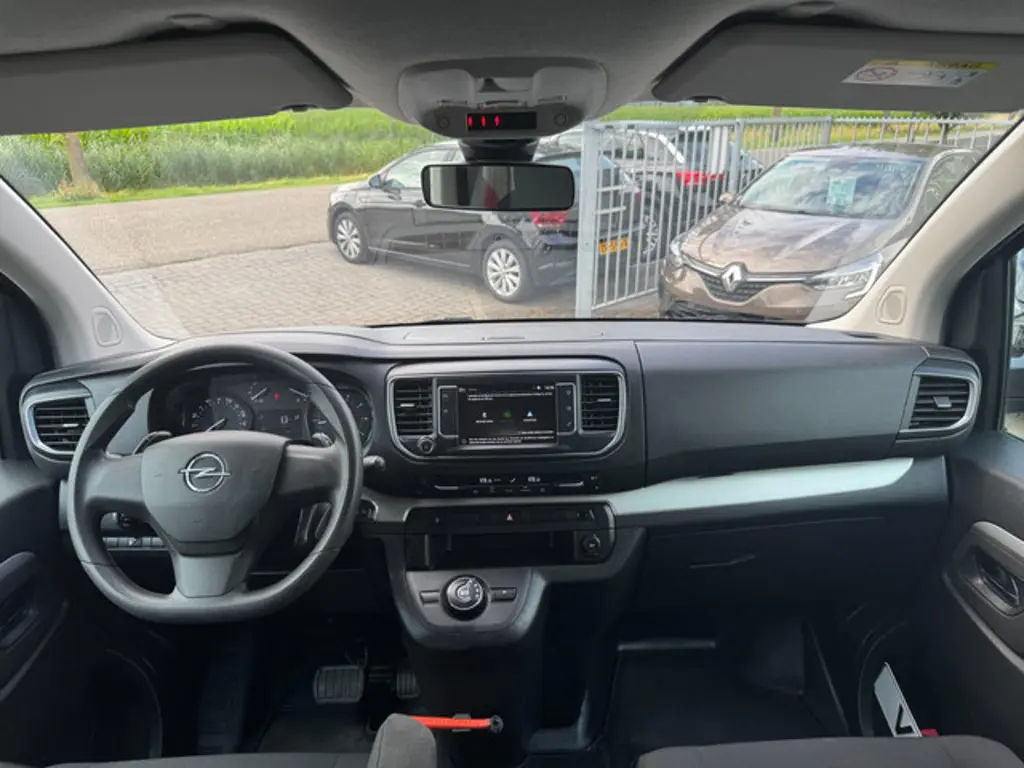 Opel Vivaro 2