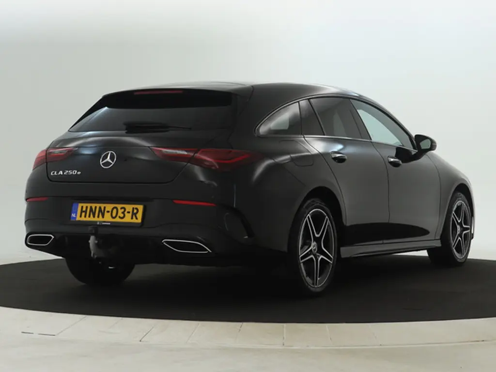 Mercedes-Benz CLA 2