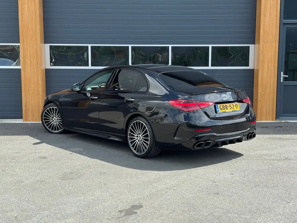 Mercedes-Benz C-Klasse 3