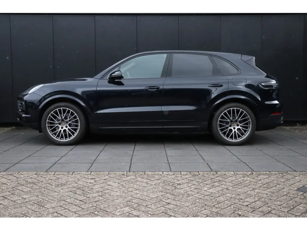 Porsche Cayenne 2