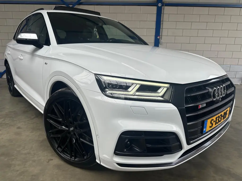 Audi SQ5 3
