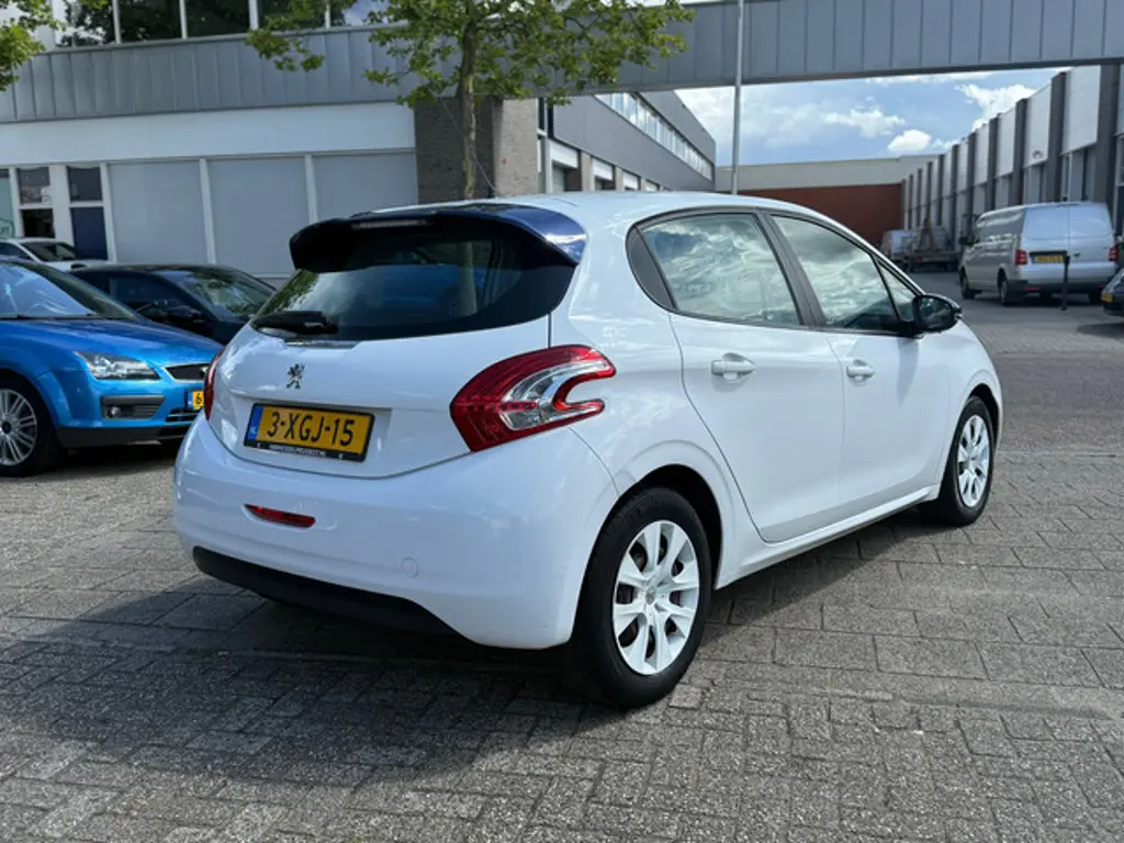 Peugeot 208 2