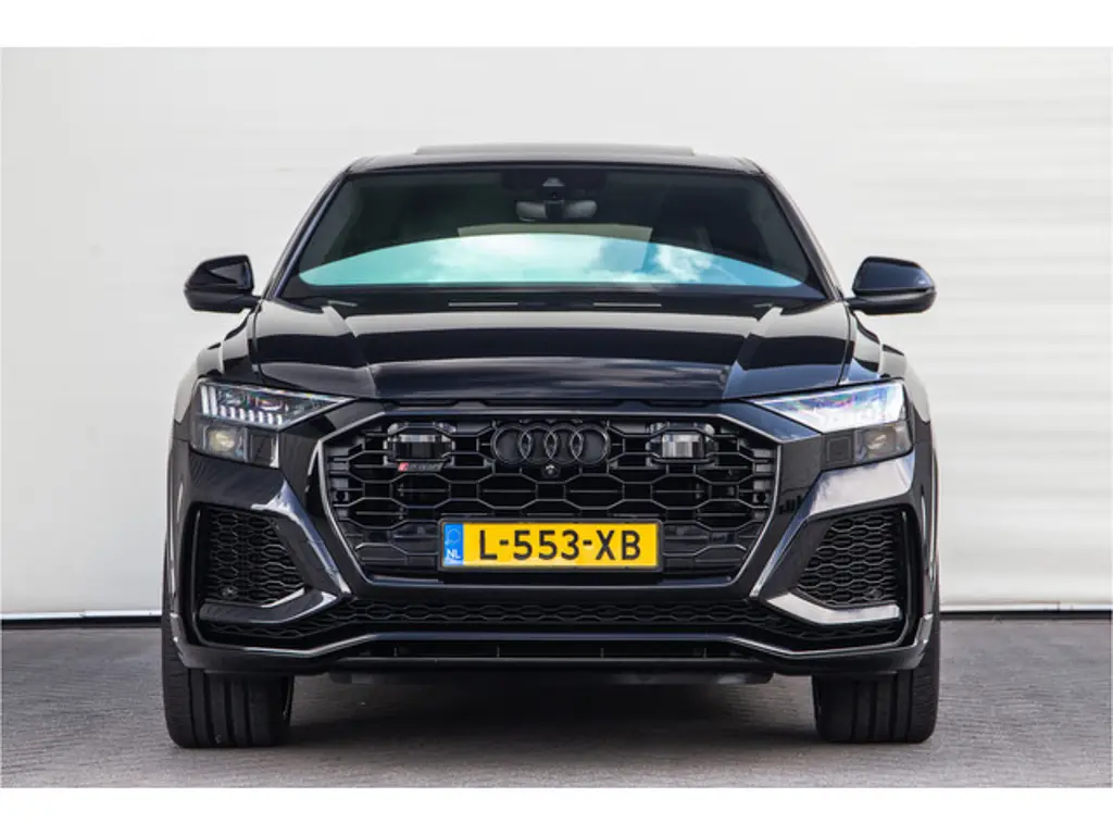 Audi Q8 3