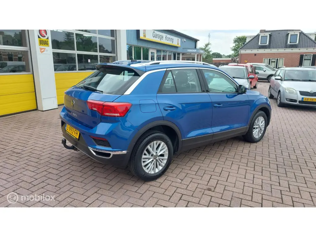 Volkswagen T-Roc 3