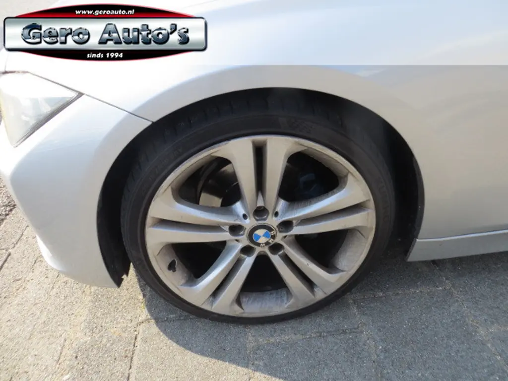 BMW 3 Serie 2