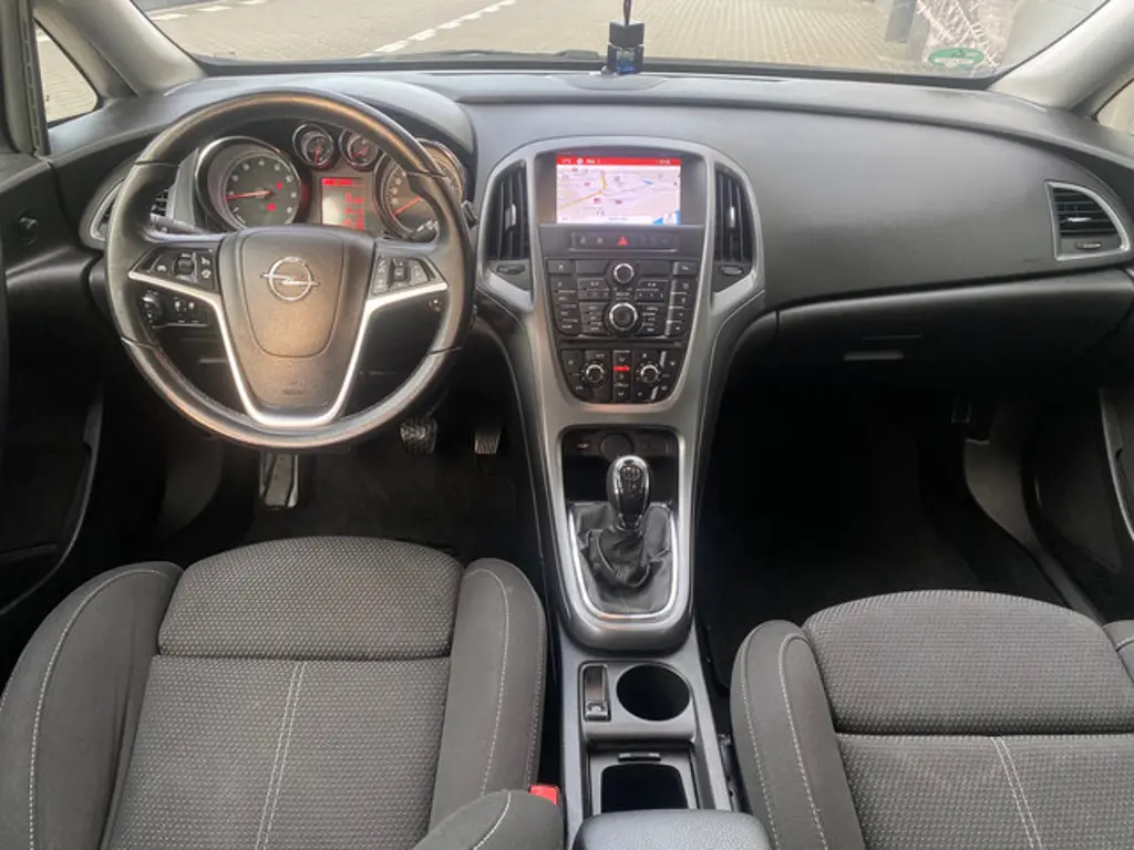Opel Astra 2