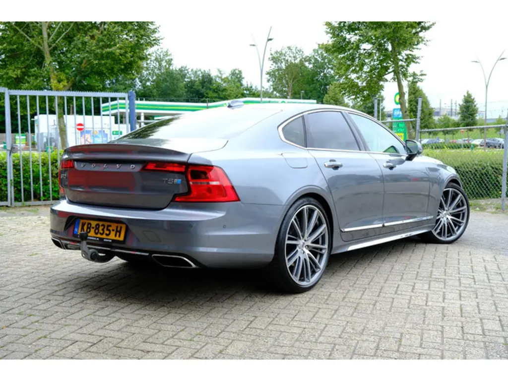 Volvo S90 3