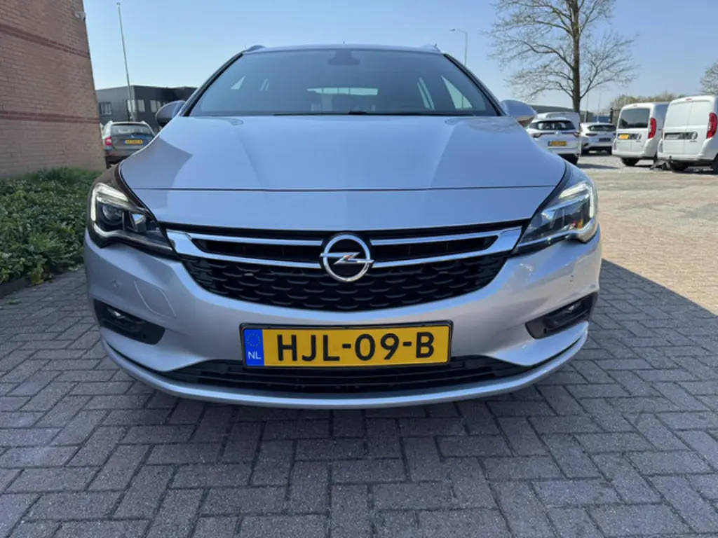 Opel Astra 2