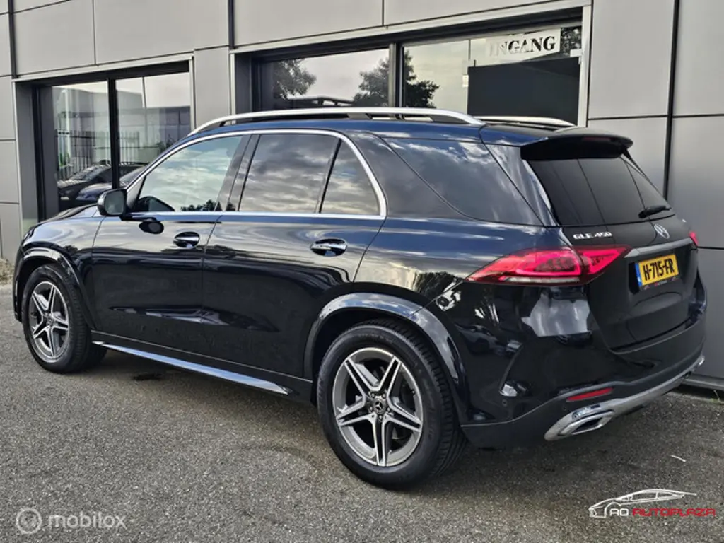 Mercedes-Benz GLE 2