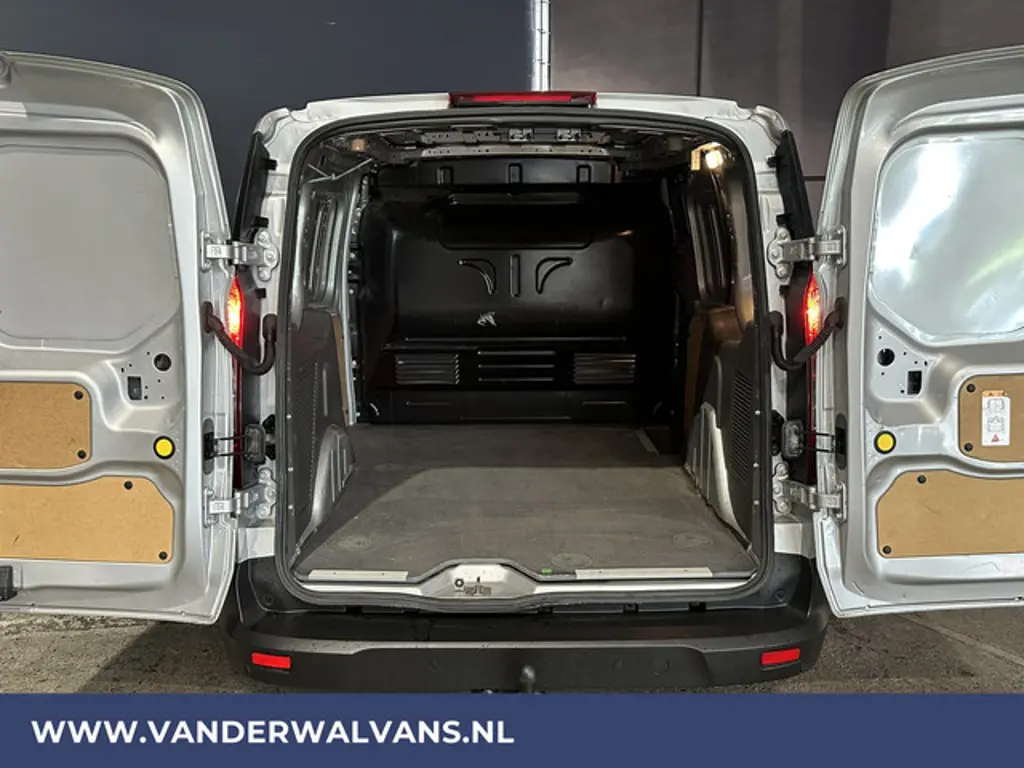 Ford Transit Connect 3