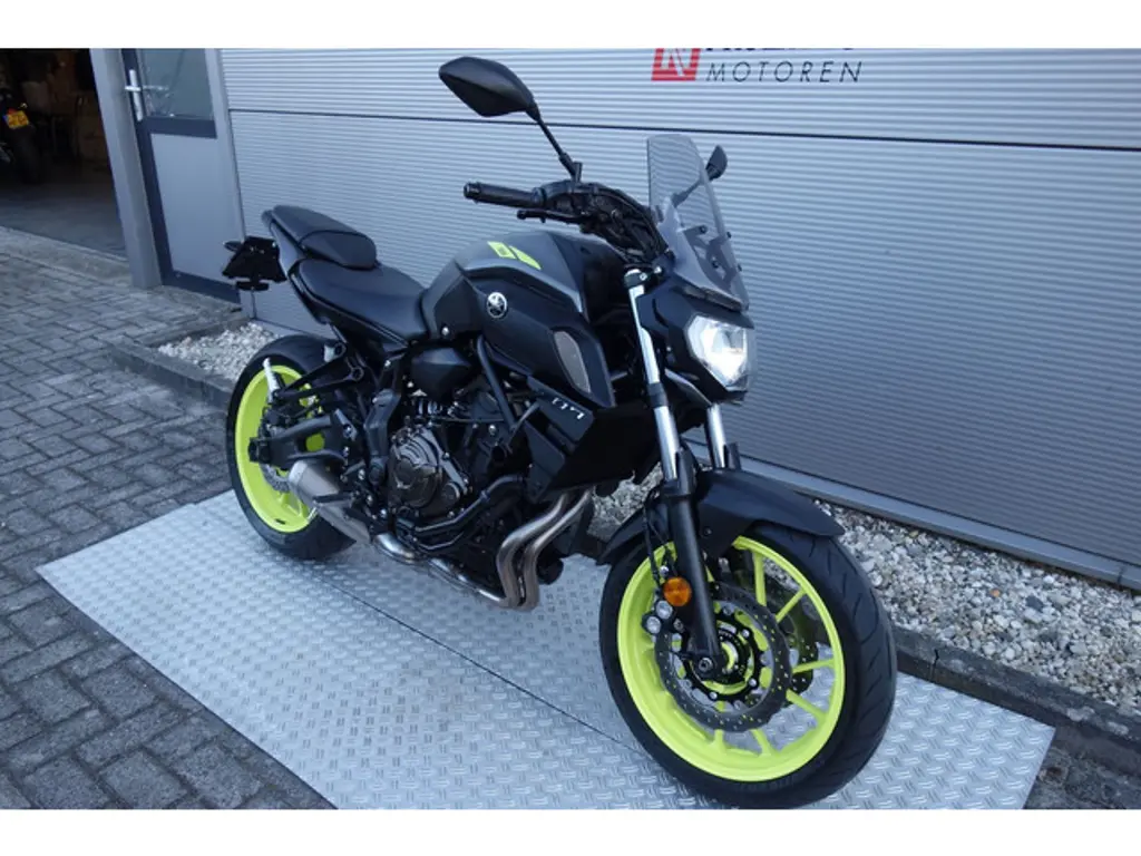 Yamaha MT 07 2